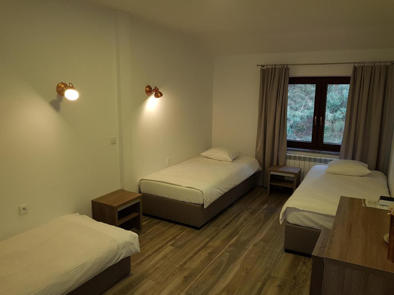 Zajazd Siodlo Hotel&Restauracja Kobyla Góra Zewnętrze zdjęcie